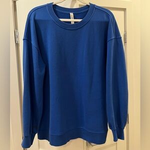 Lululemon “Perfectly Oversized Crew” Wild Bluebell Size 6